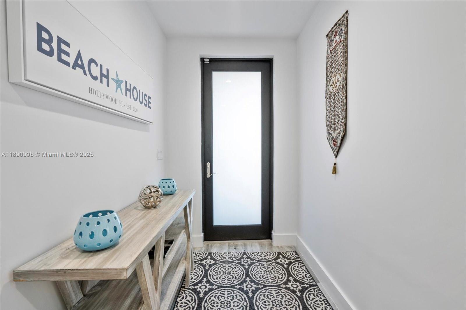 332 Balboa St Hollywood, FL 33019