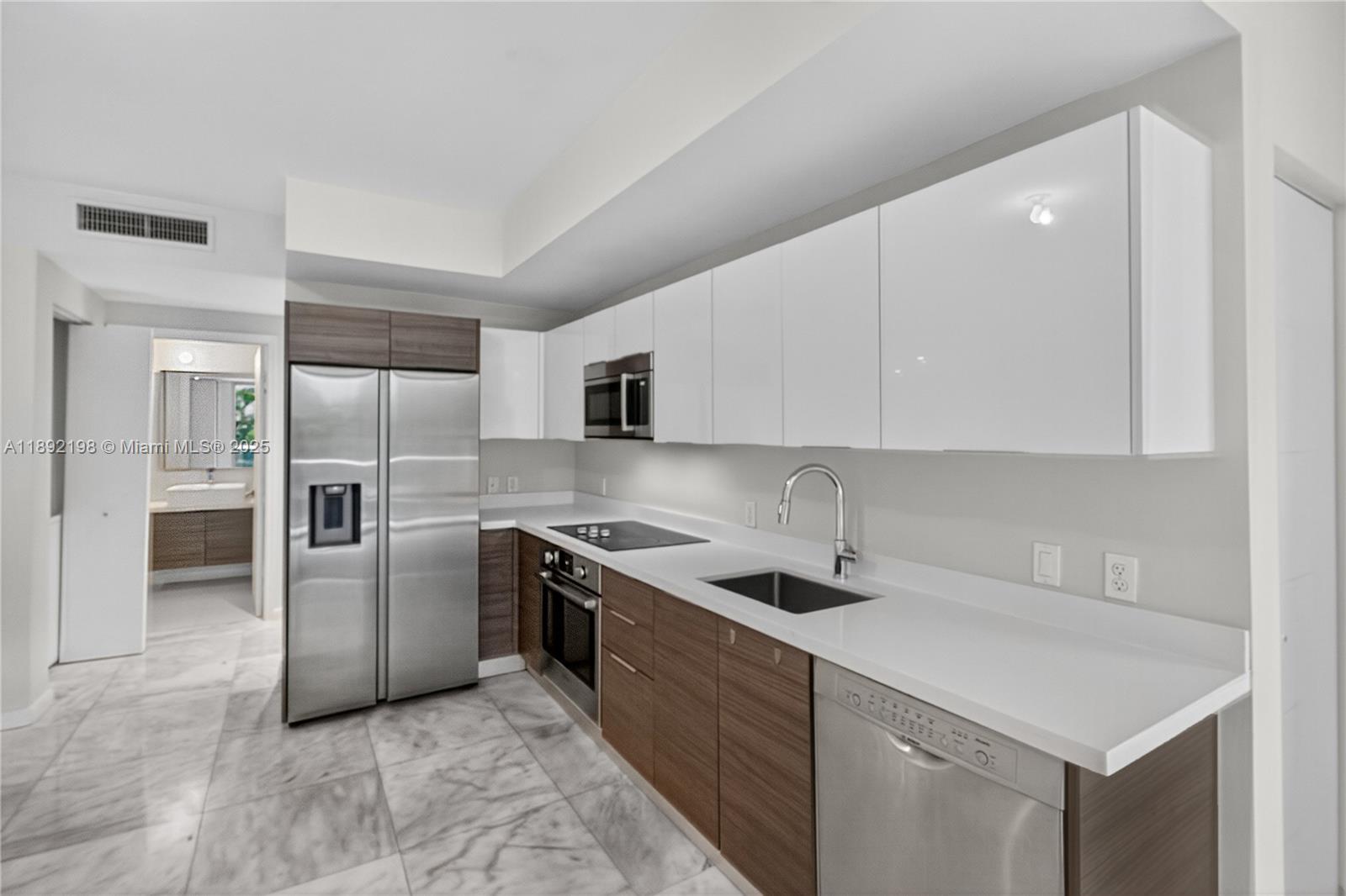 image Brickell Ten Condo10