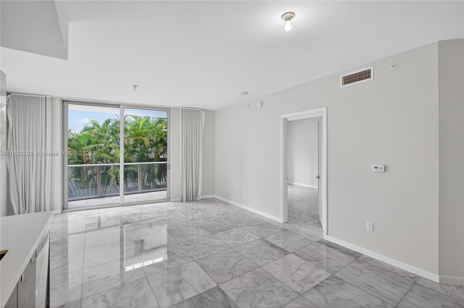 image Brickell Ten Condo12