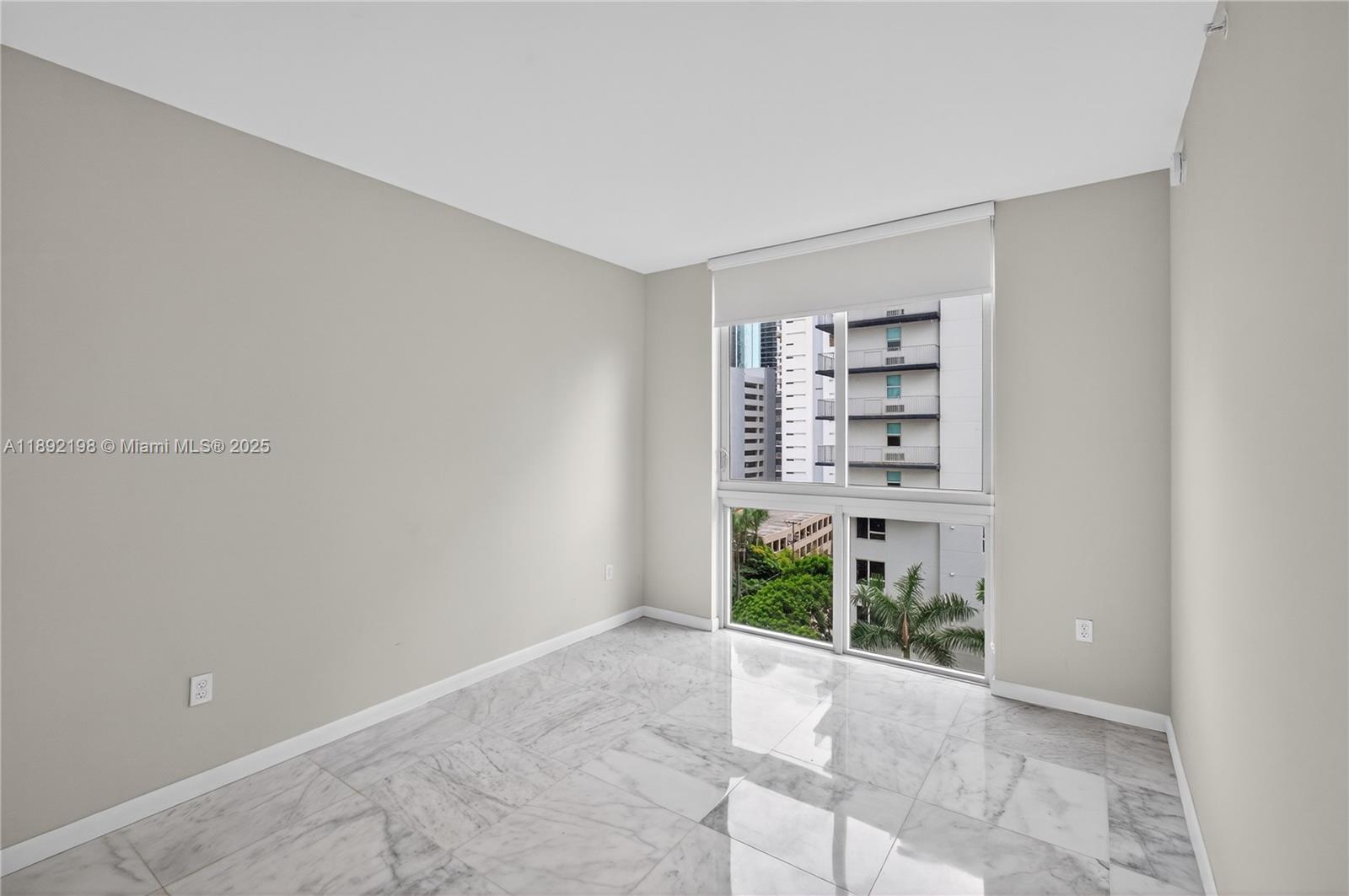 image Brickell Ten Condo24