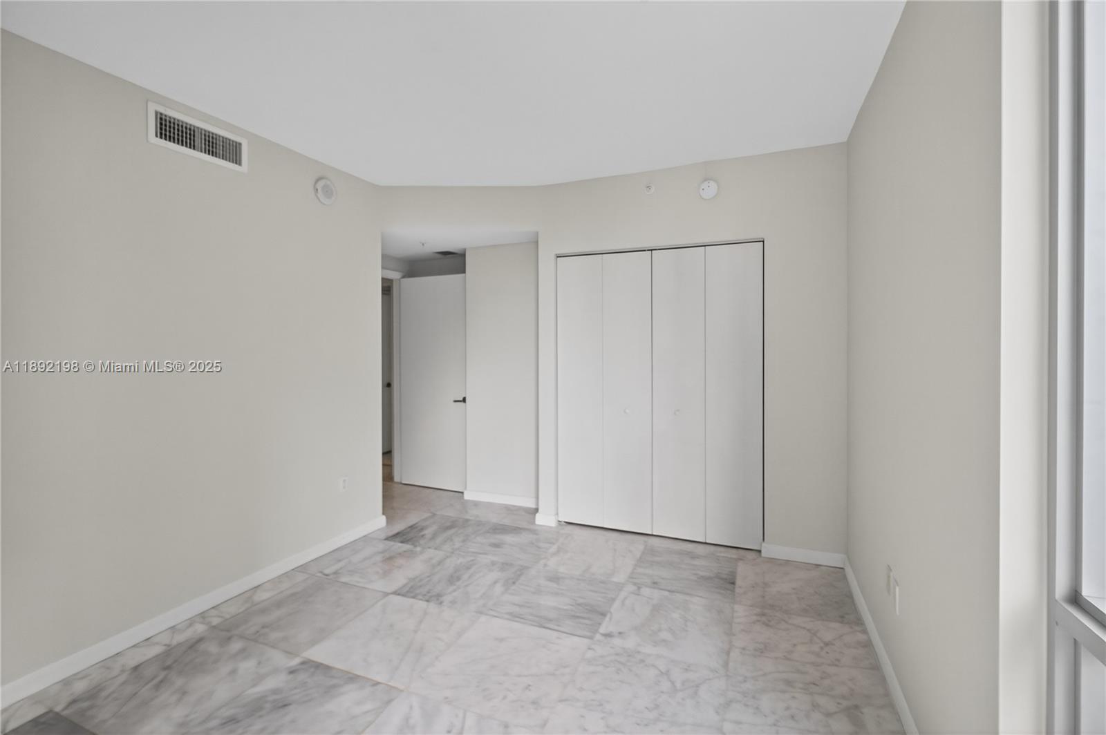 image Brickell Ten Condo31