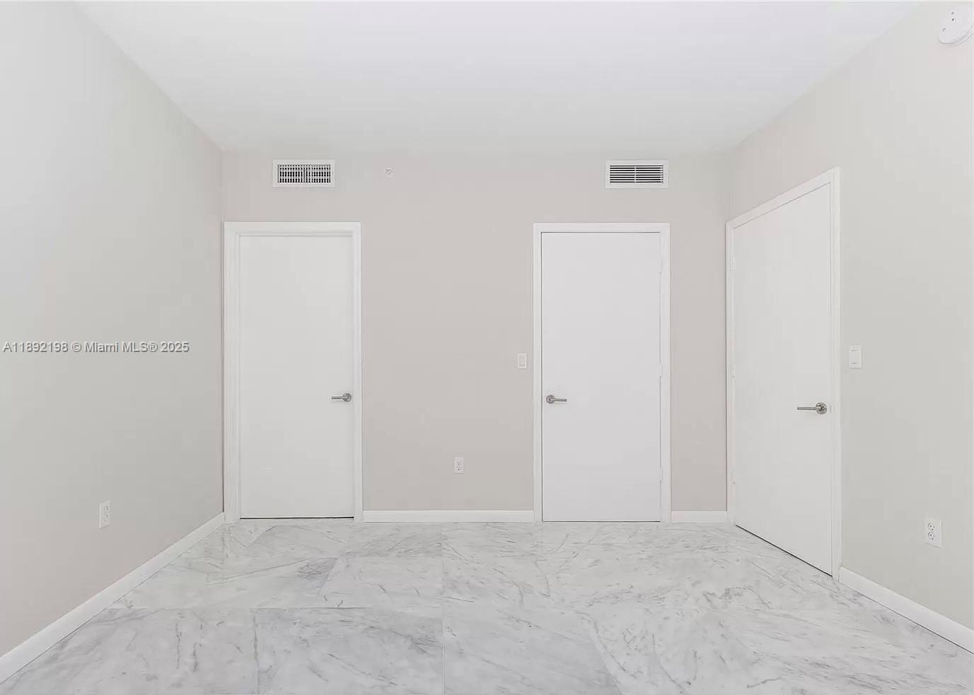image Brickell Ten Condo36