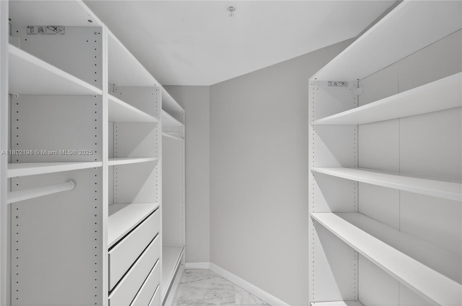 image Brickell Ten Condo40