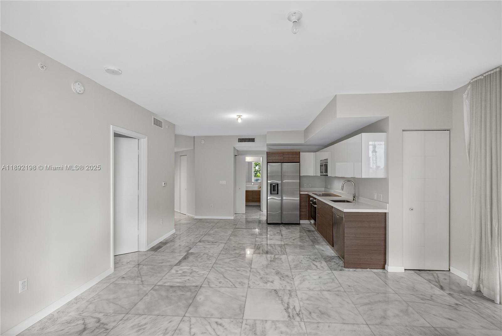 image Brickell Ten Condo5