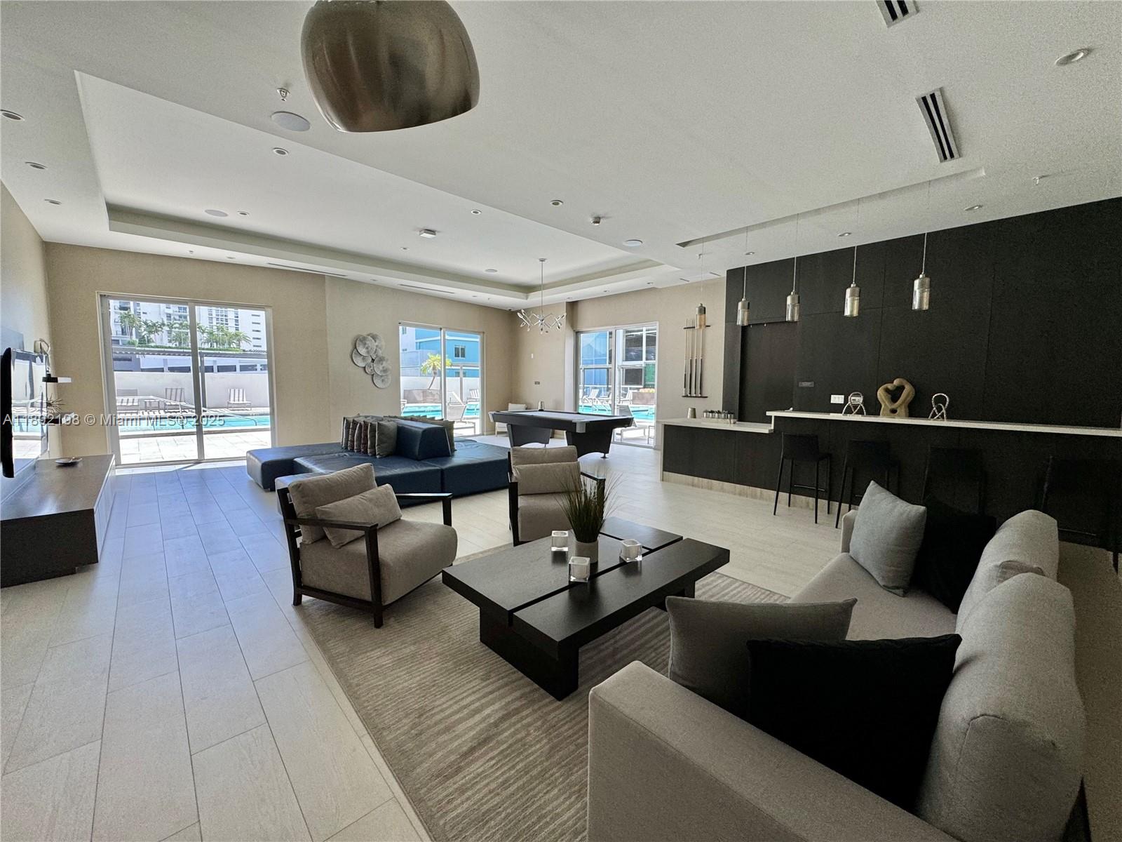 image Brickell Ten Condo65