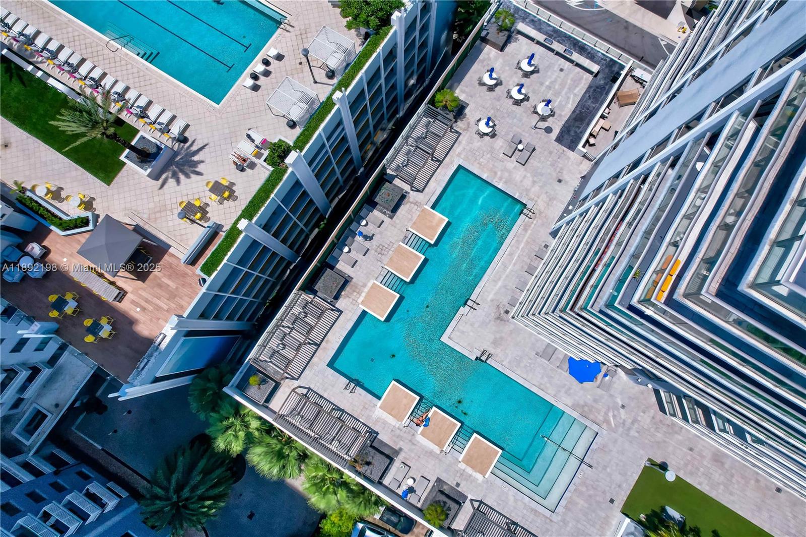 image Brickell Ten Condo75