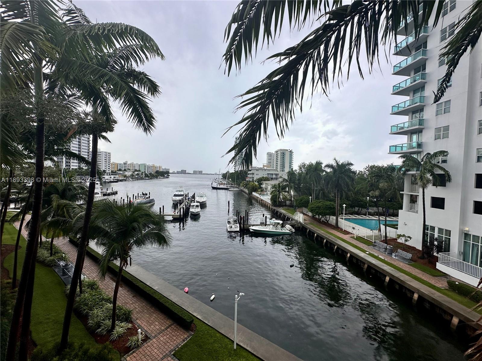 7918 Harbor Is Dr #311 North Bay Village, FL 33141