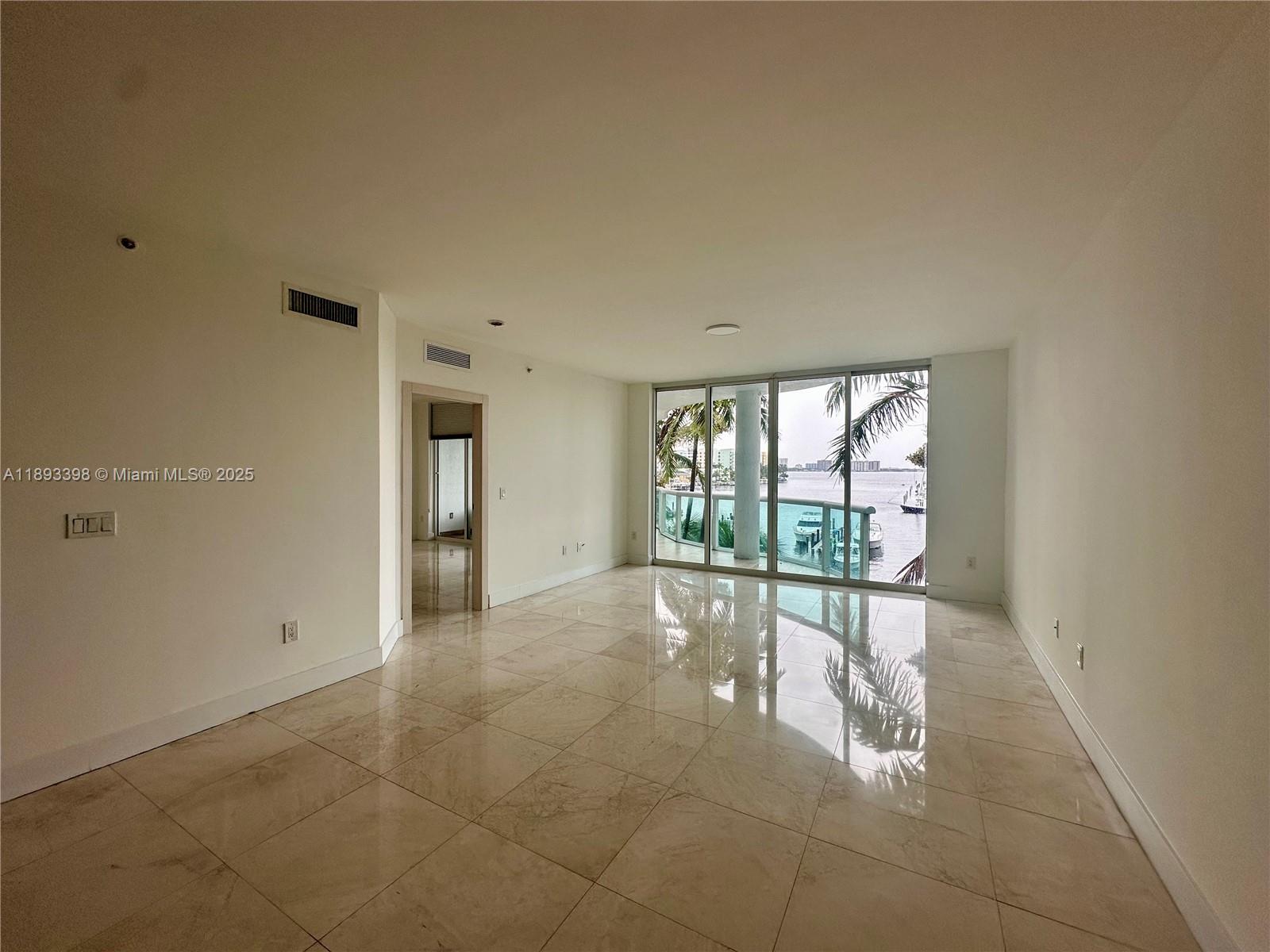 7918 Harbor Is Dr #311 North Bay Village, FL 33141