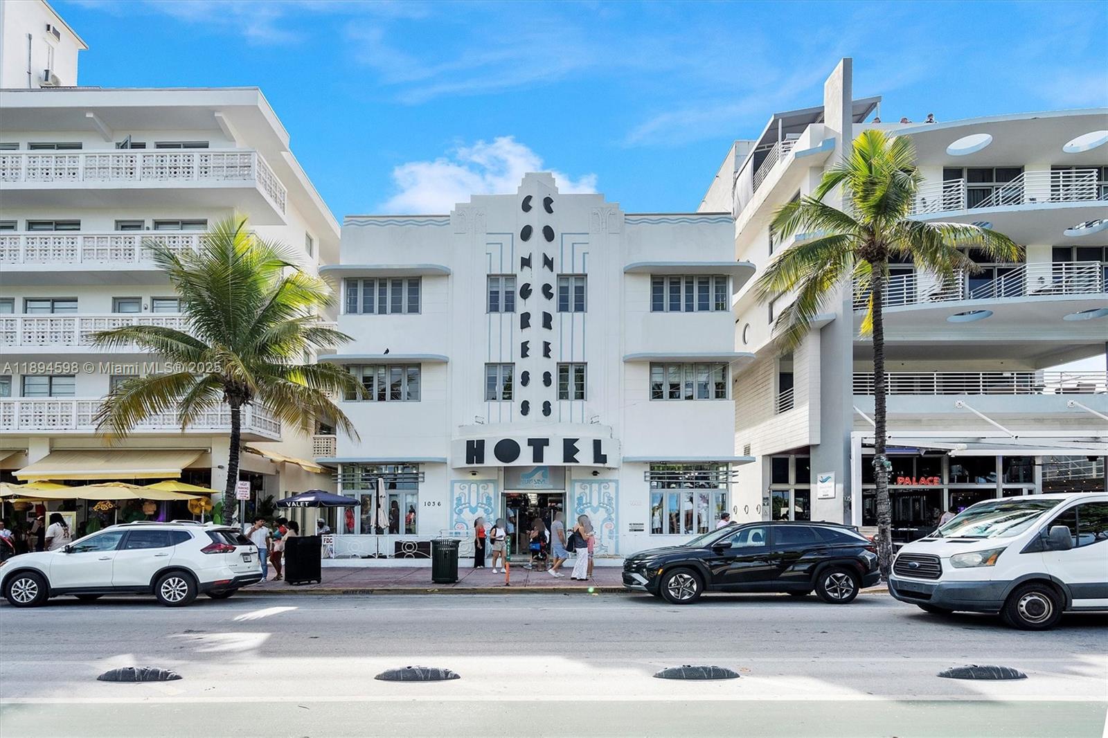 1036 Ocean Dr #B205