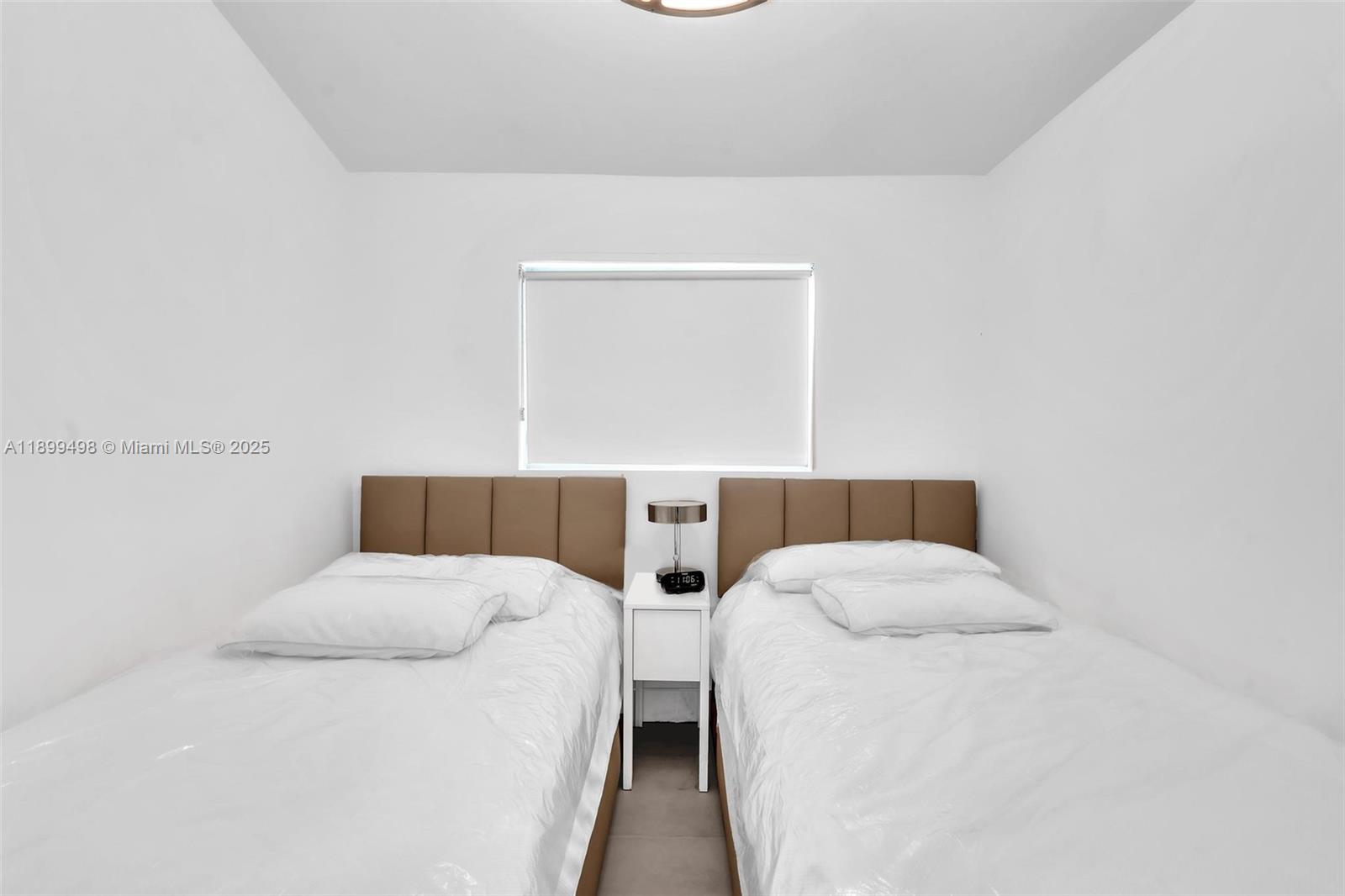 836 W 40th St Miami Beach, FL 33140