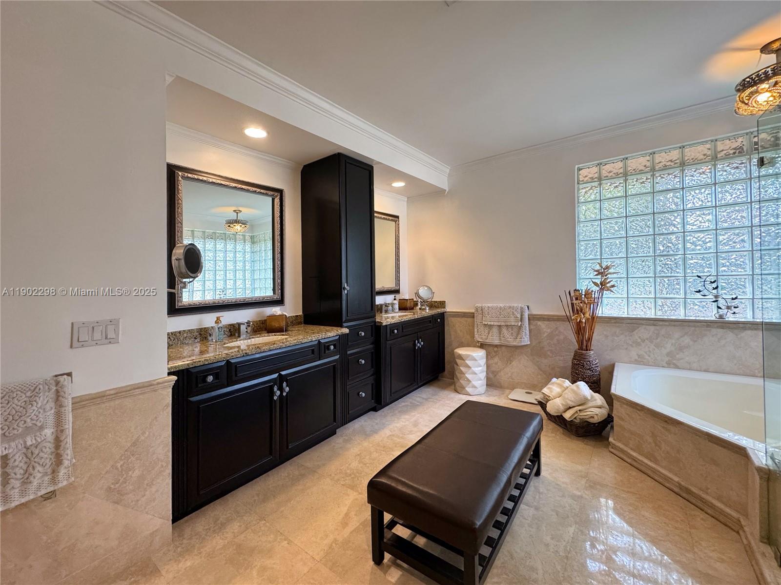 375 Sabal Way Weston, FL 33326