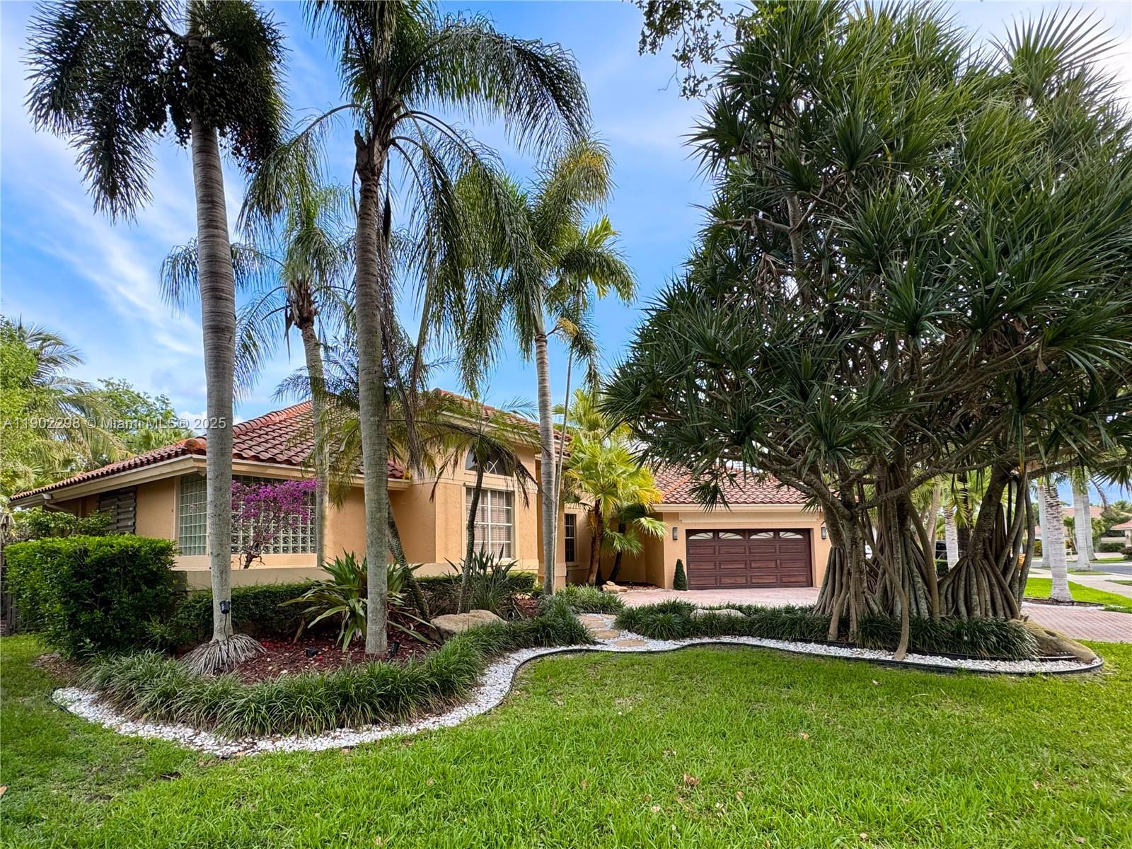 375 Sabal Way Weston, FL 33326