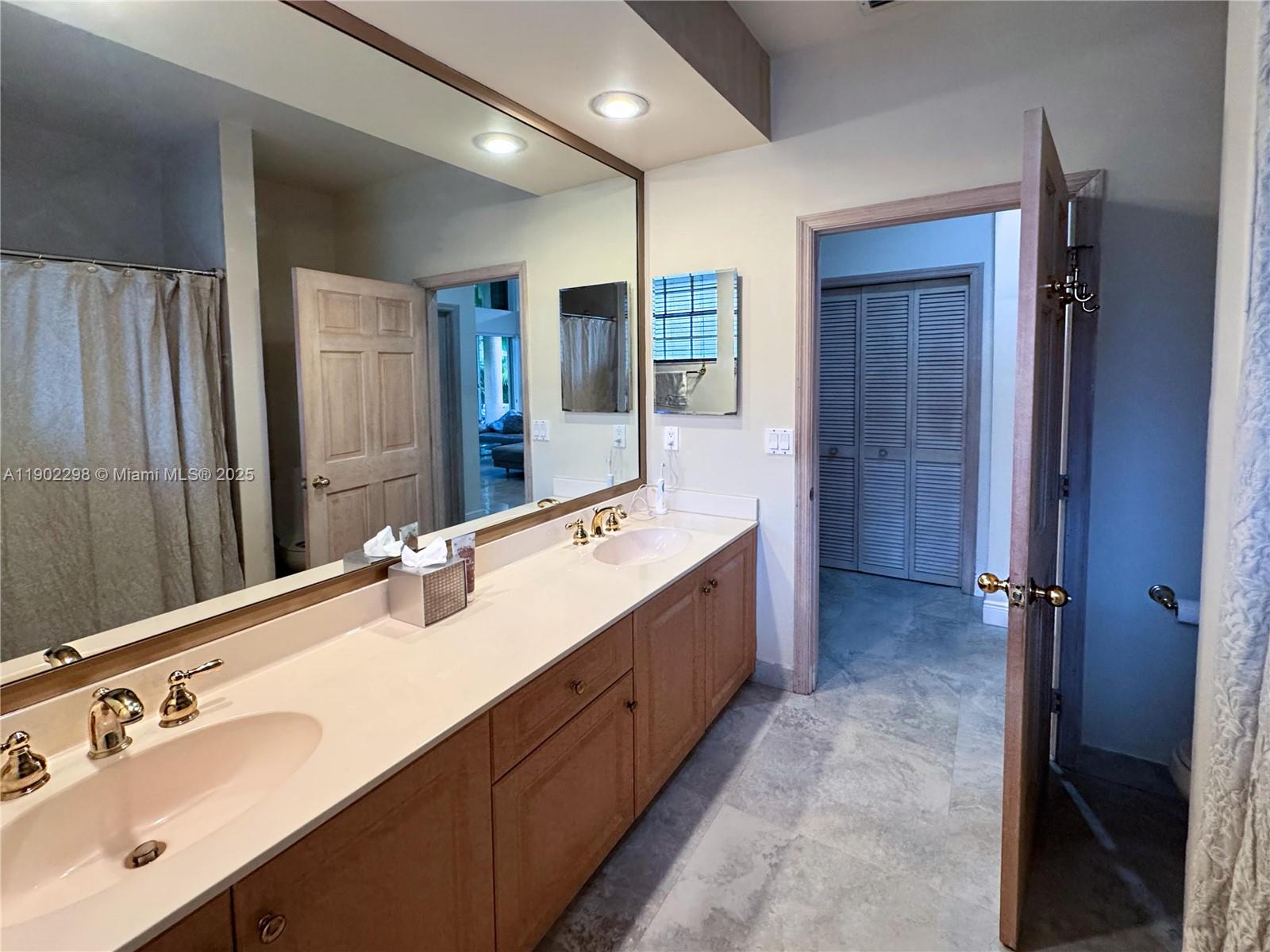 375 Sabal Way Weston, FL 33326