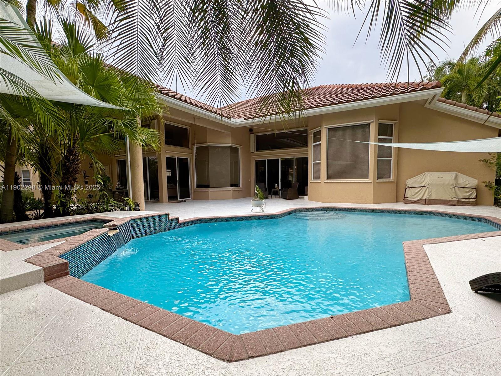 375 Sabal Way Weston, FL 33326