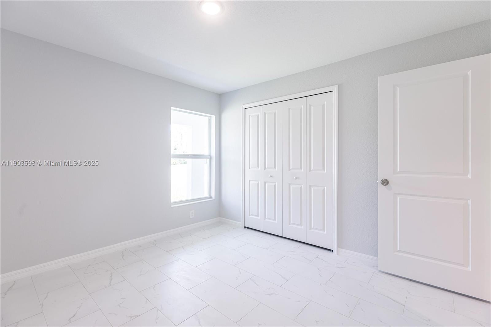 2005 Rosa Ct Lehigh Acres, FL 33972