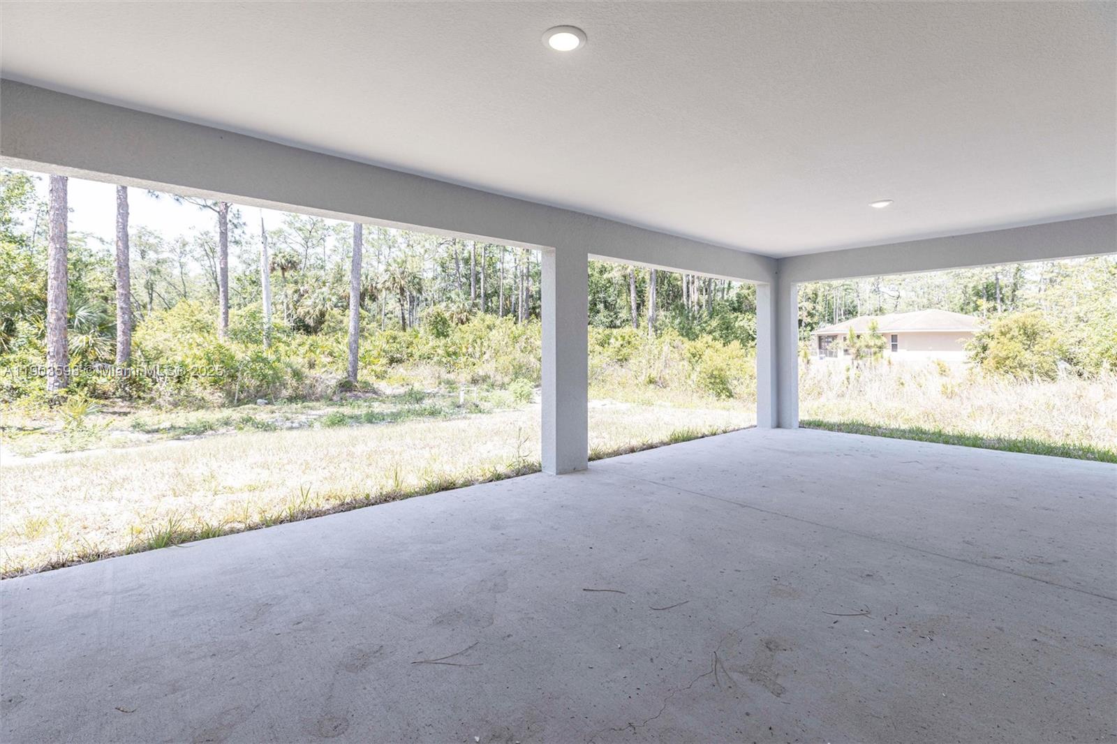 2005 Rosa Ct Lehigh Acres, FL 33972