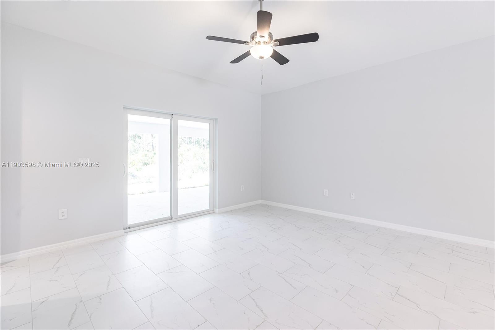 2005 Rosa Ct Lehigh Acres, FL 33972