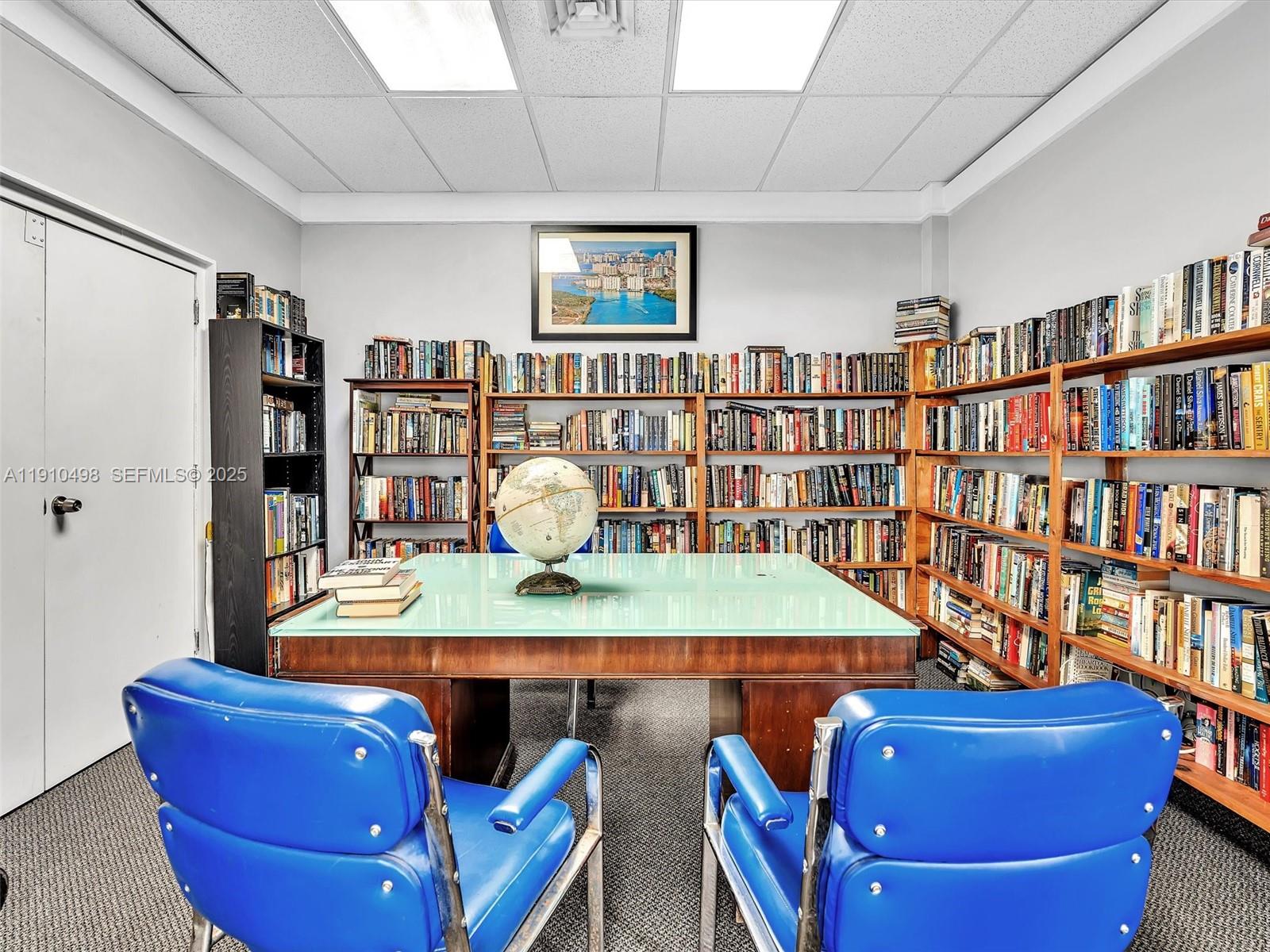 image Arlen House Condo15