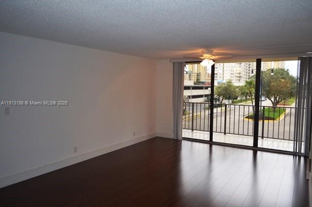 image Winston Towers 7009