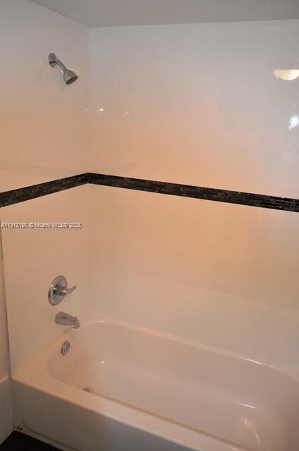 image Winston Towers 70014