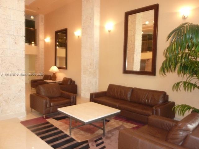 image Winston Towers 70020