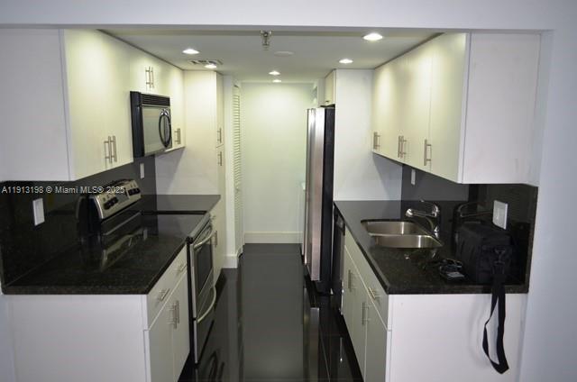 image Winston Towers 7002