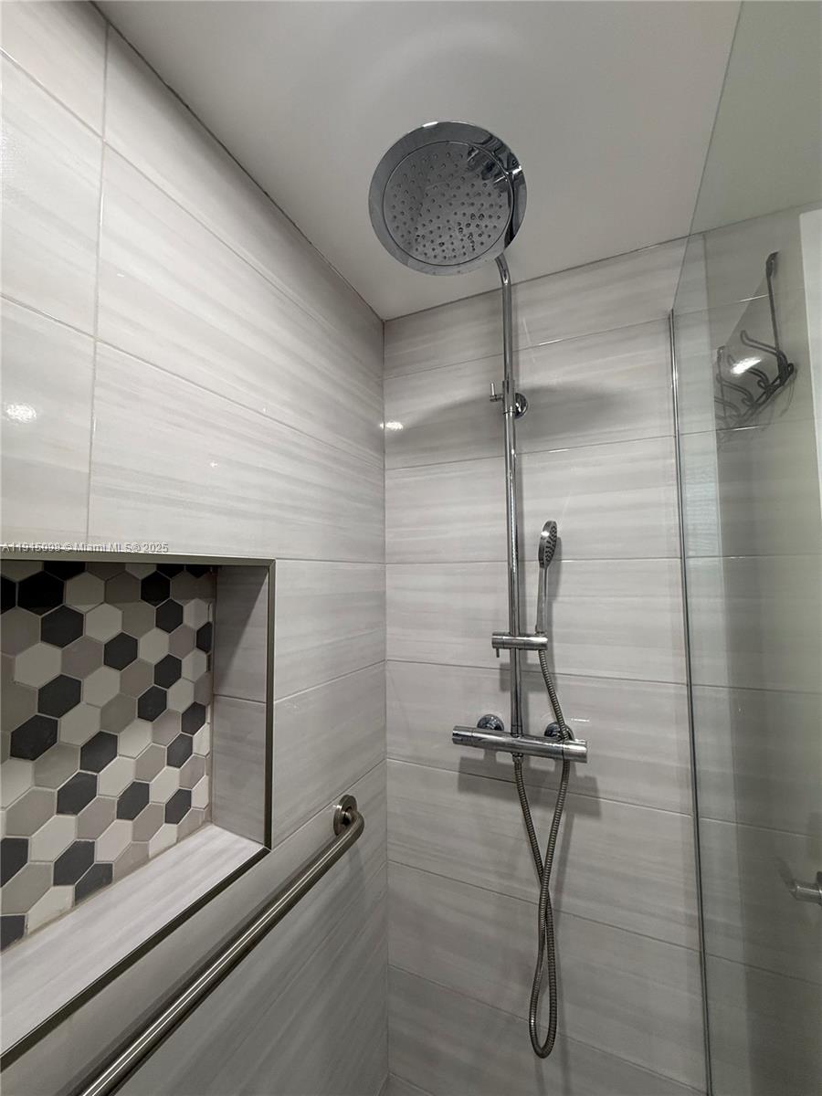 19001 NE 14th Ave #144 Miami, FL 33179