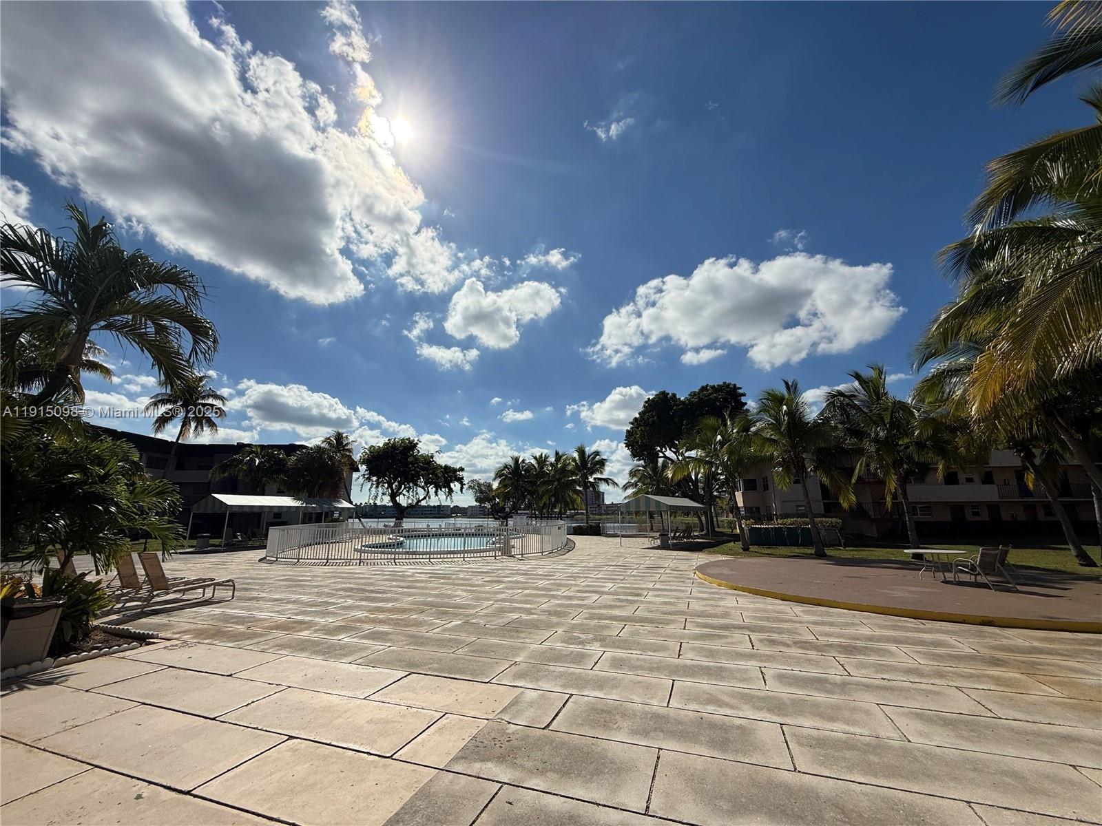 19001 NE 14th Ave #144 Miami, FL 33179