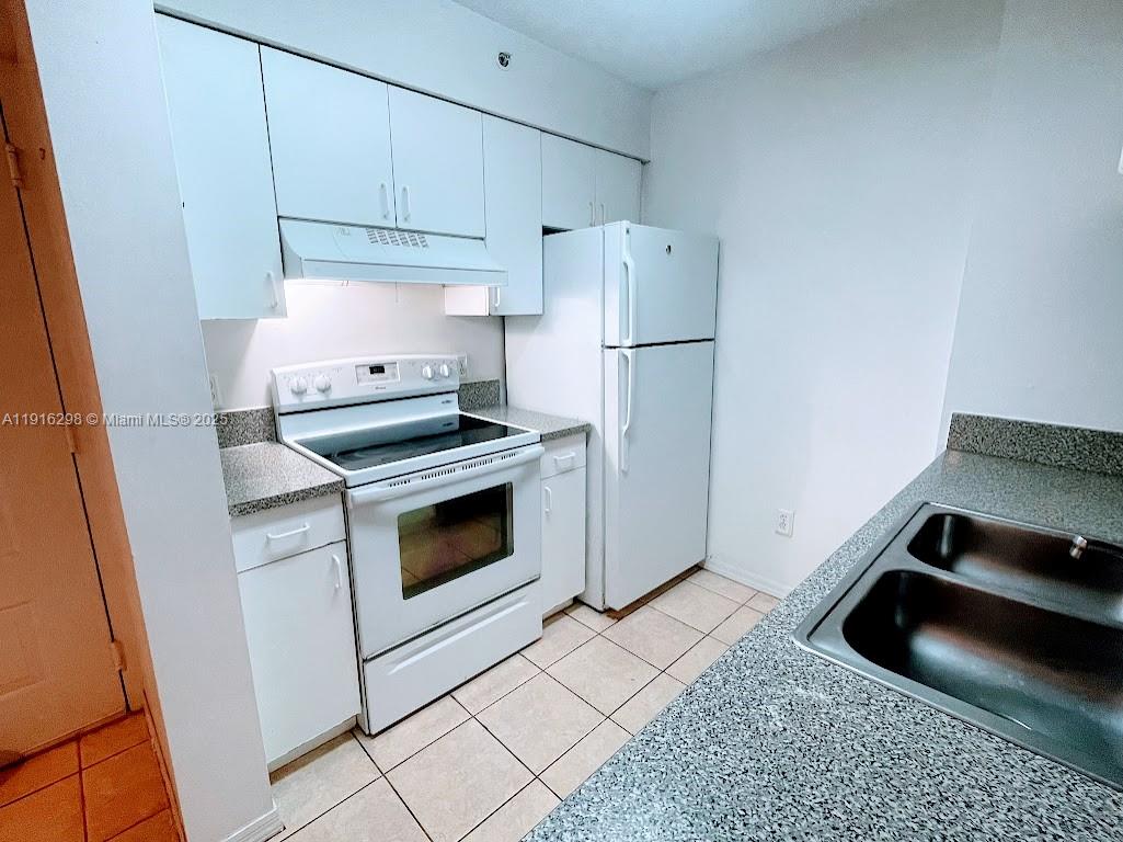 430 S Park Rd #3-206