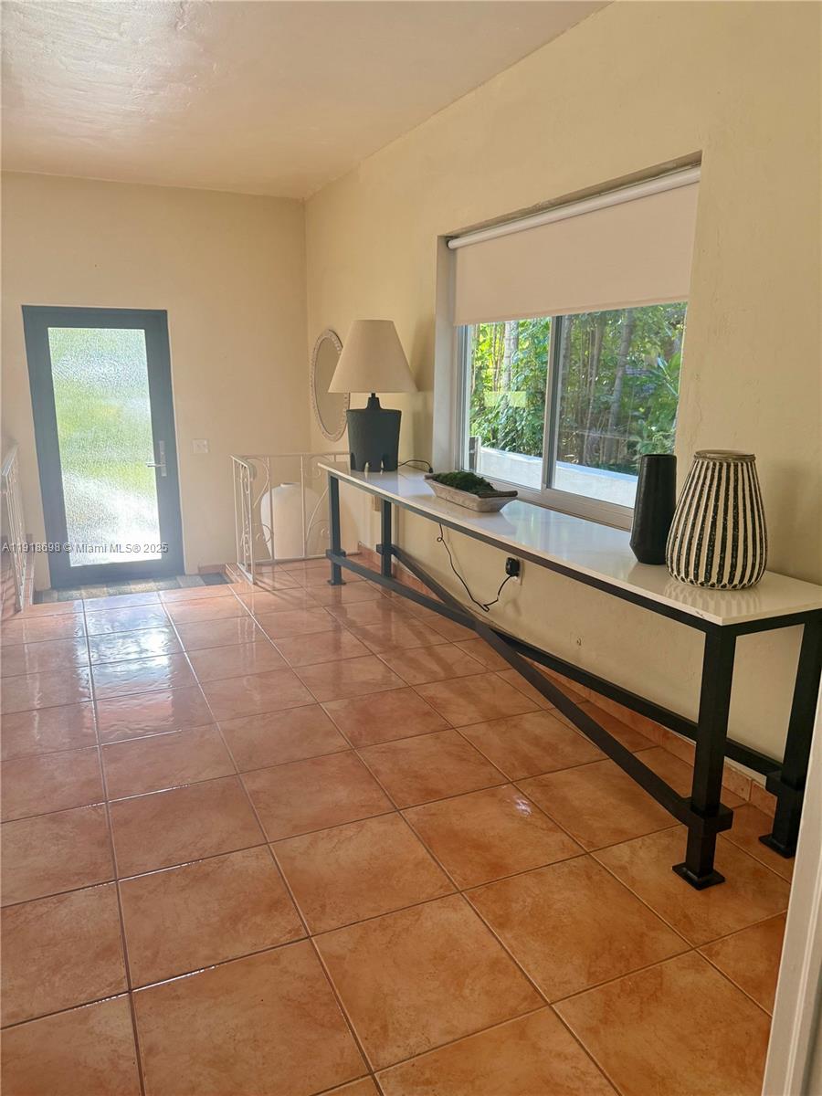 6312 Alton Rd Miami Beach, FL 33141