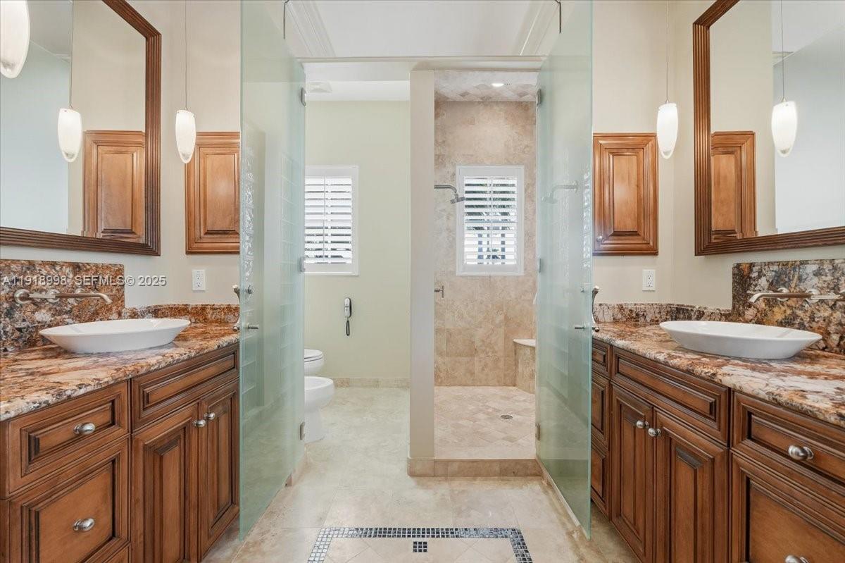 2641 NE 6th St Pompano Beach, FL 33062