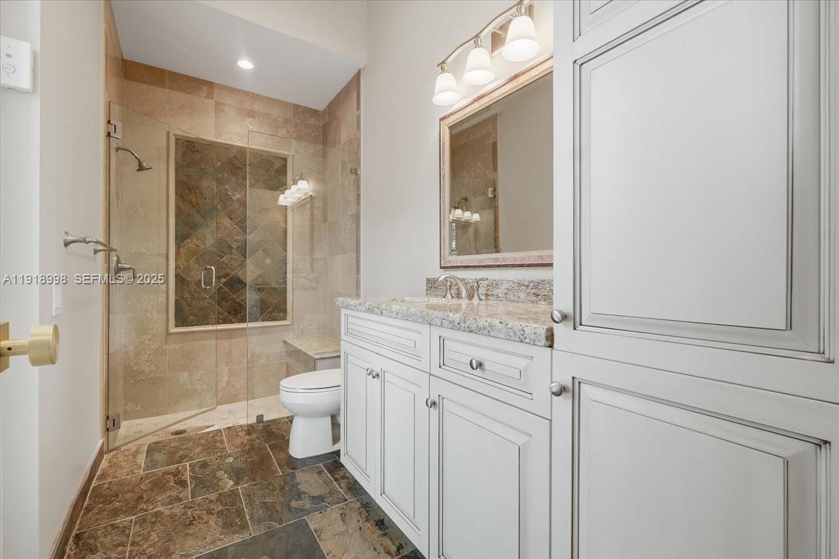 2641 NE 6th St Pompano Beach, FL 33062