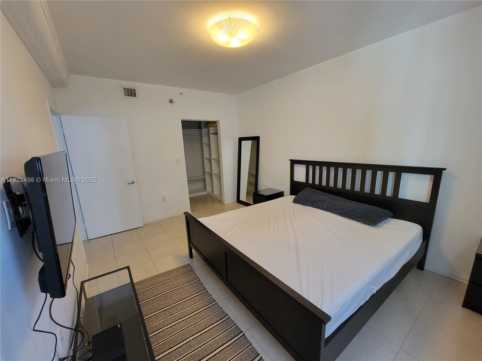 185 SE 14th Ter #1101 Miami, FL 33131