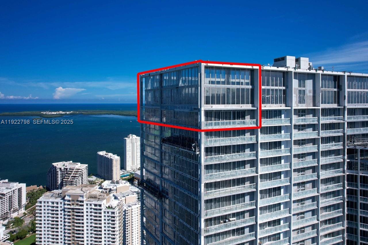 465 Brickell Ave #5701 Miami, FL 33131