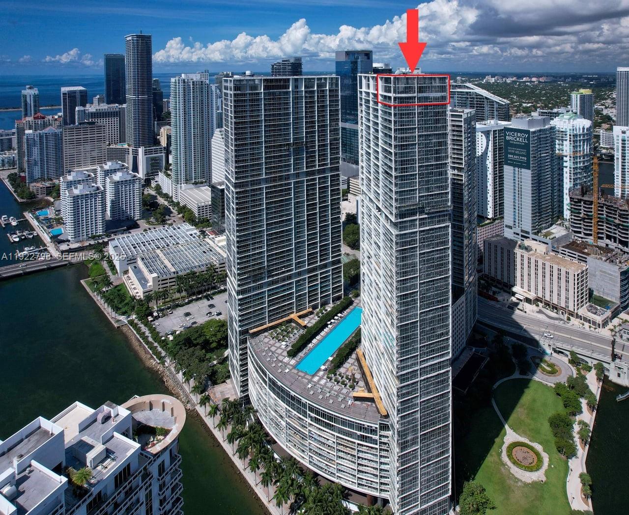 465 Brickell Ave #5701 Miami, FL 33131