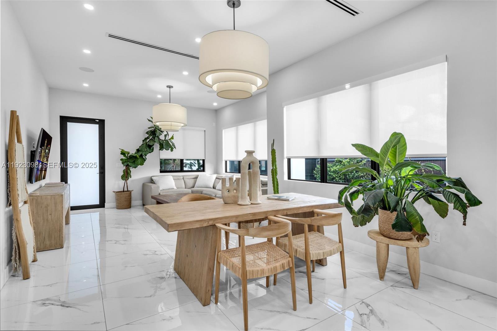 2260 E 9th Ave Hialeah, FL 33013