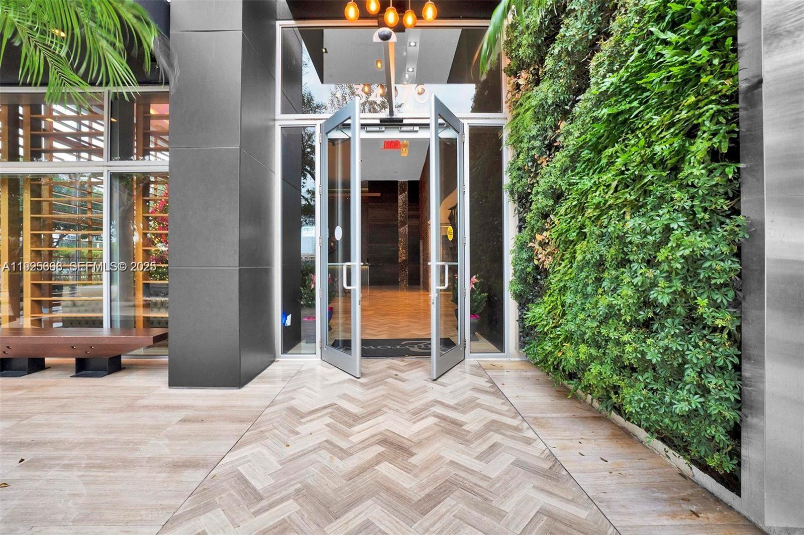 3470 E Coast Ave #H0904 Miami, FL 33137