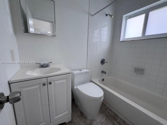 900 SW 5th Ave #4 Miami, FL 33130