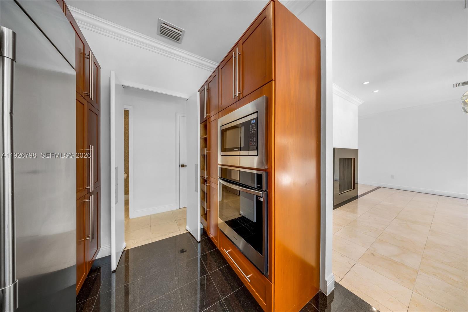 301 Isla Dorada Blvd Coral Gables, FL 33143