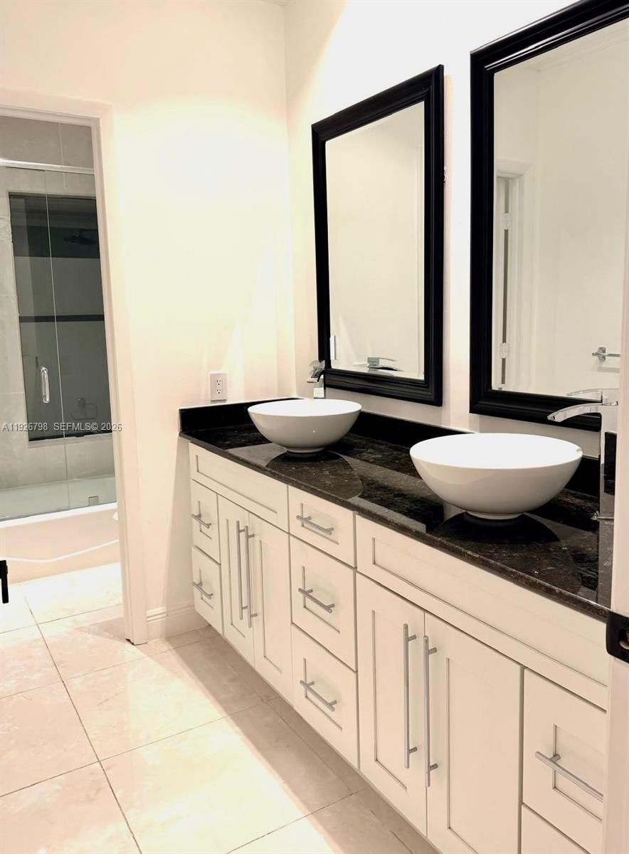 301 Isla Dorada Blvd Coral Gables, FL 33143