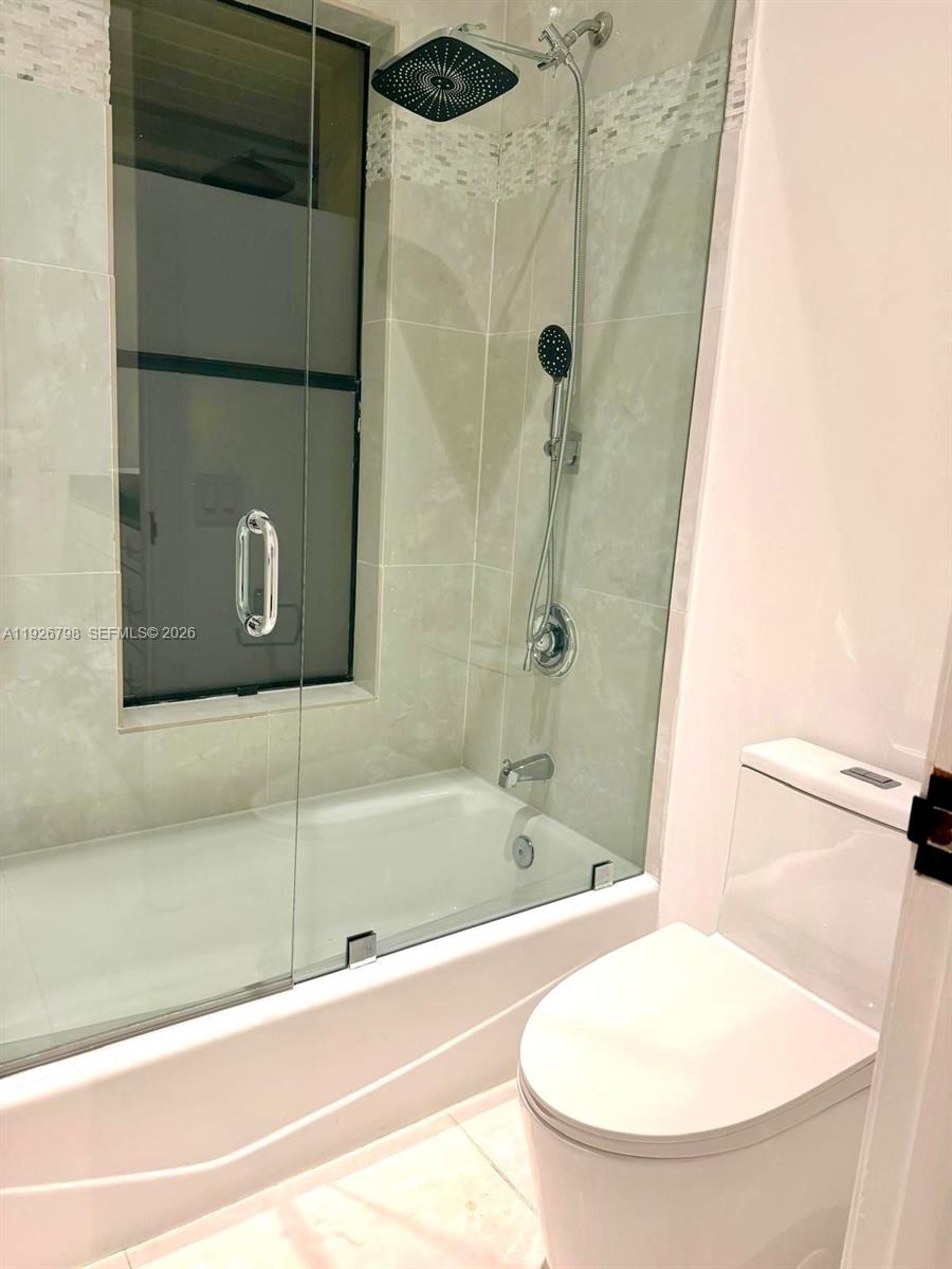 301 Isla Dorada Blvd Coral Gables, FL 33143