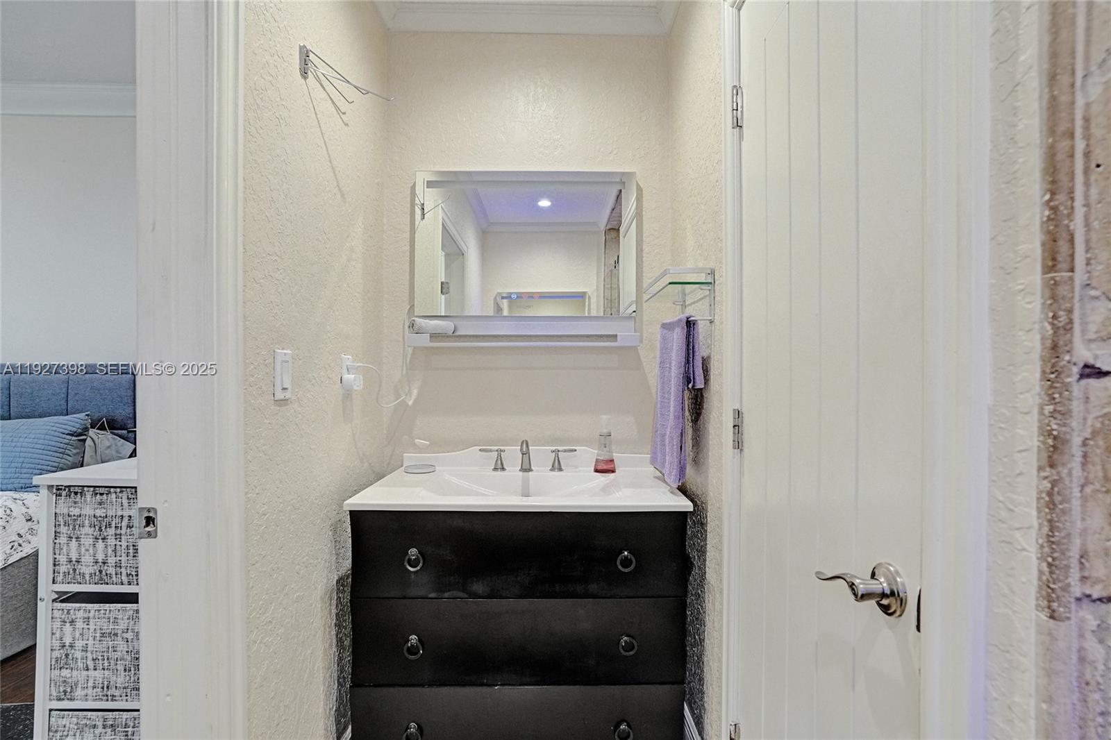 1365 SW 18th St Miami, FL 33145