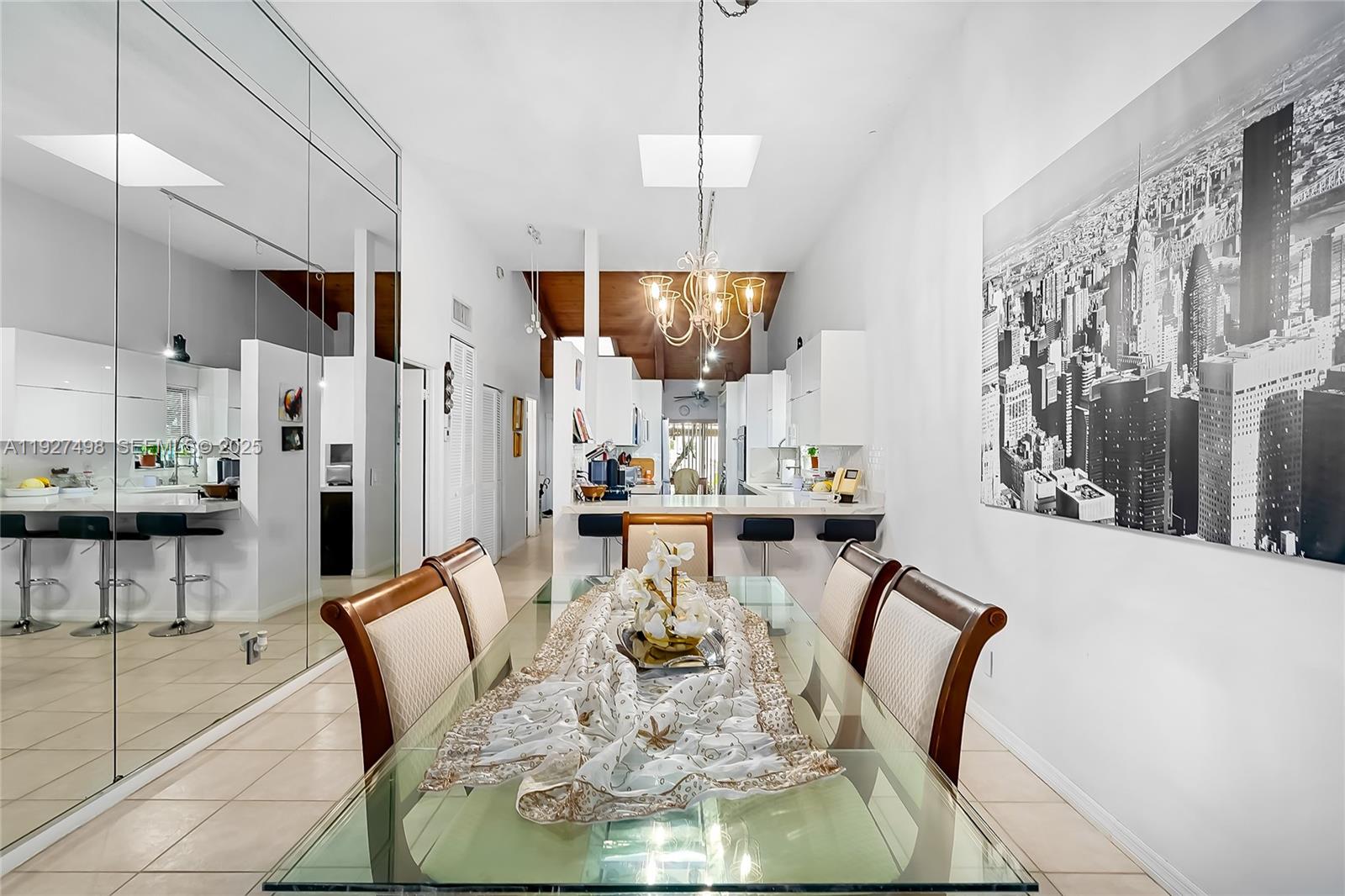 2669 S Parkview Dr Hallandale Beach, FL 33009