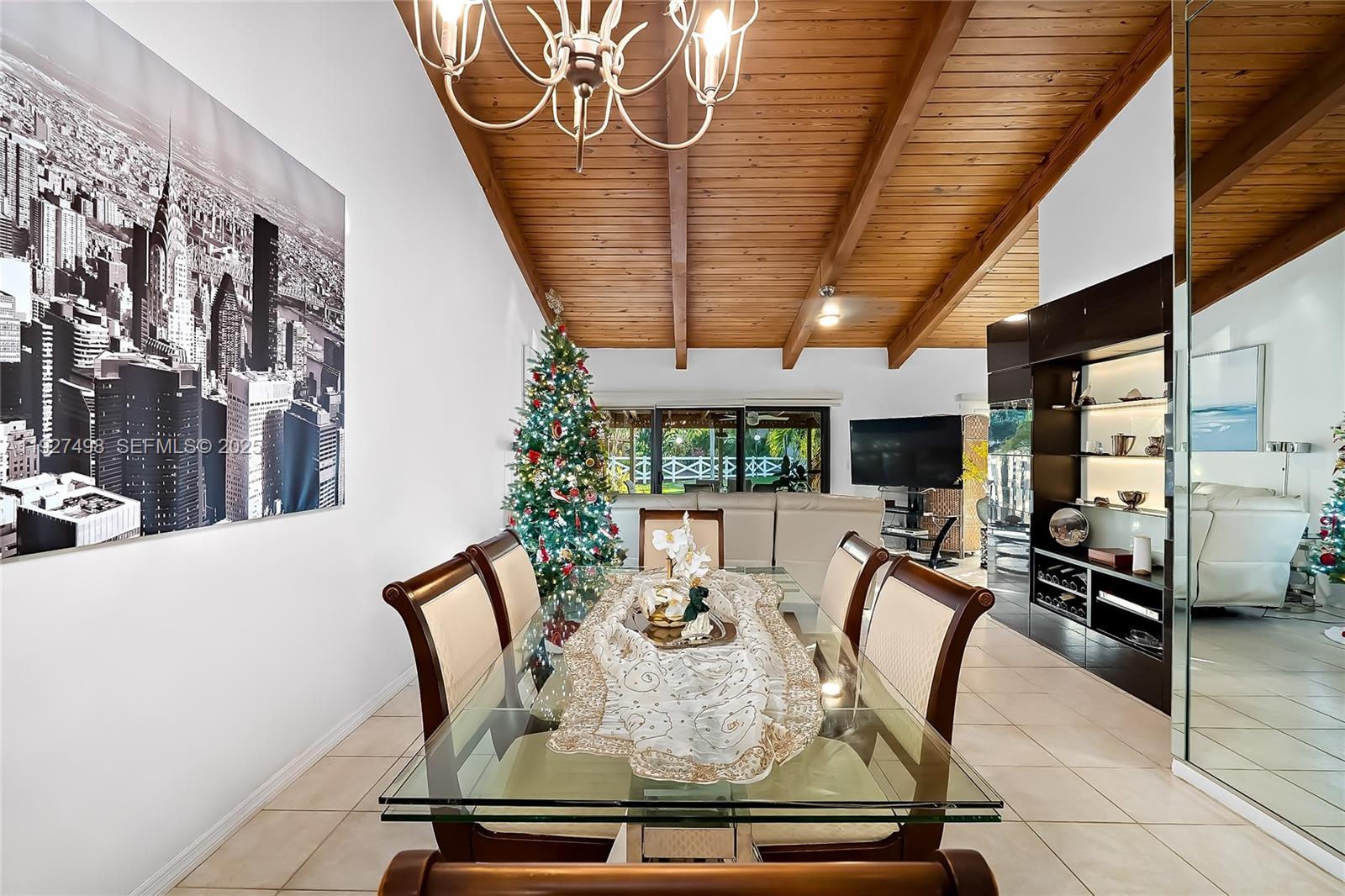 2669 S Parkview Dr Hallandale Beach, FL 33009