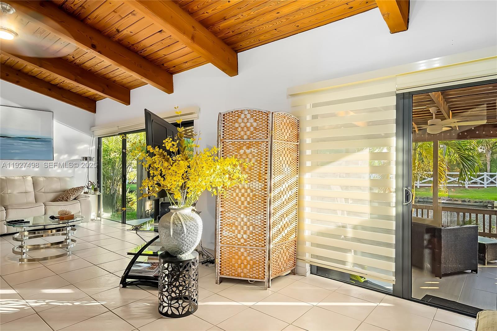 2669 S Parkview Dr Hallandale Beach, FL 33009