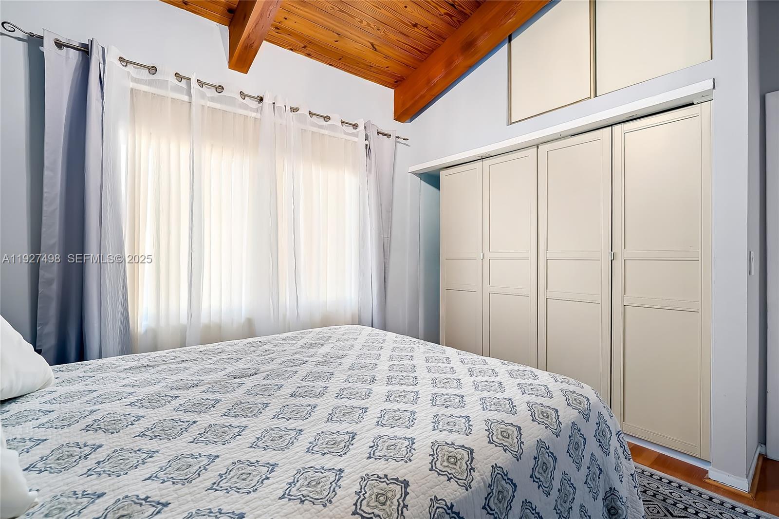 2669 S Parkview Dr Hallandale Beach, FL 33009