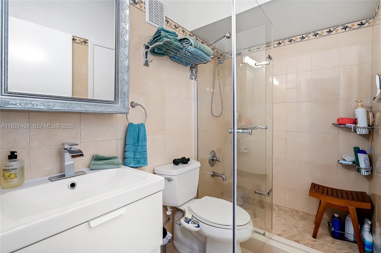 2669 S Parkview Dr Hallandale Beach, FL 33009