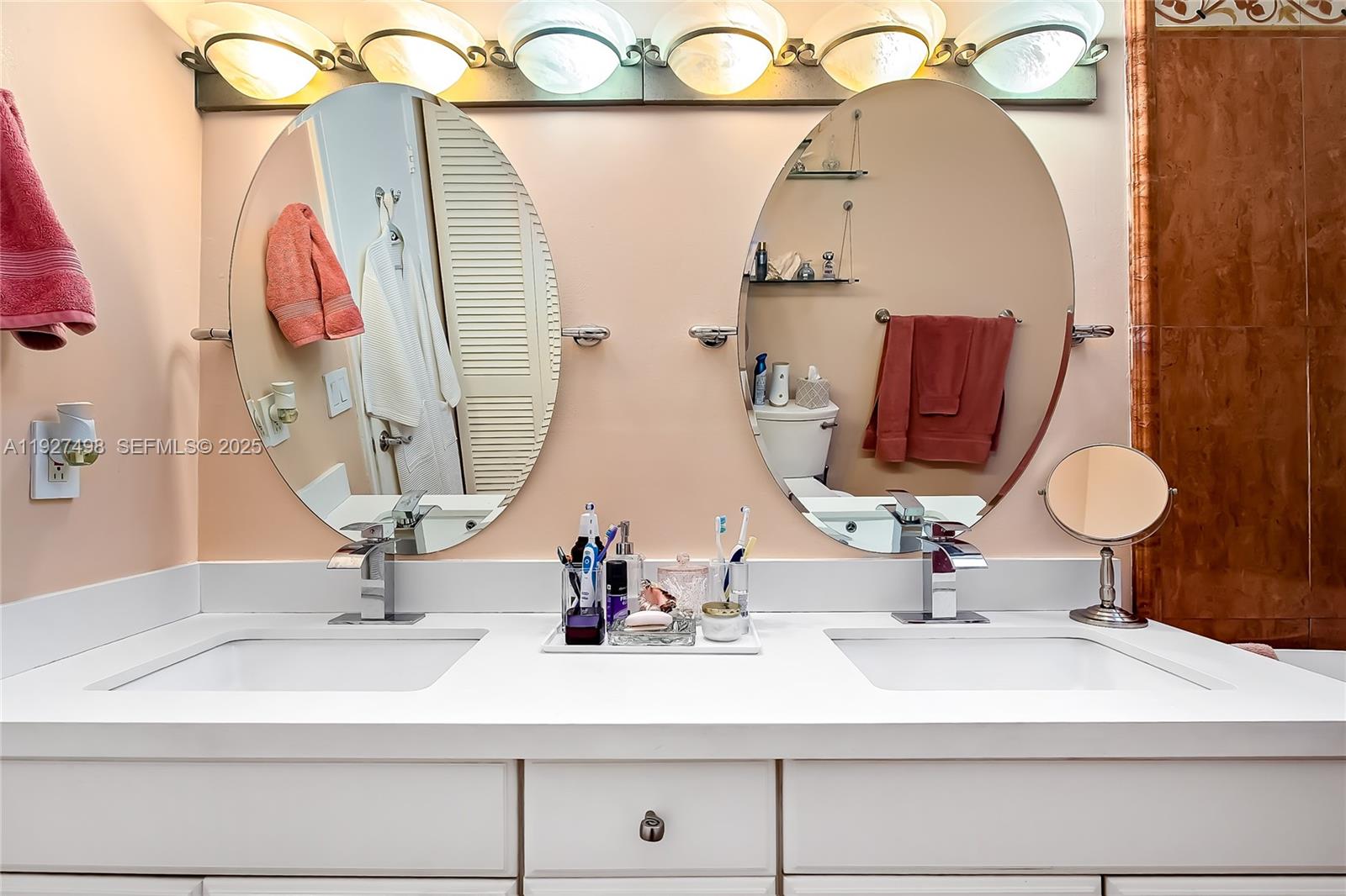 2669 S Parkview Dr Hallandale Beach, FL 33009