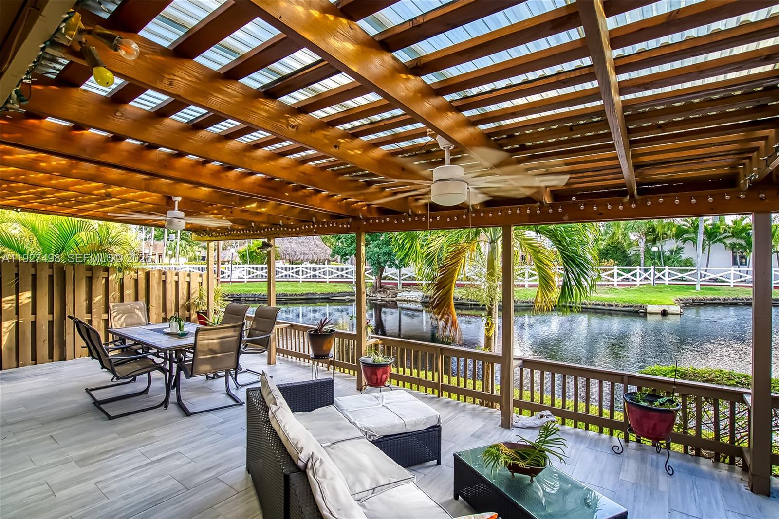 2669 S Parkview Dr Hallandale Beach, FL 33009