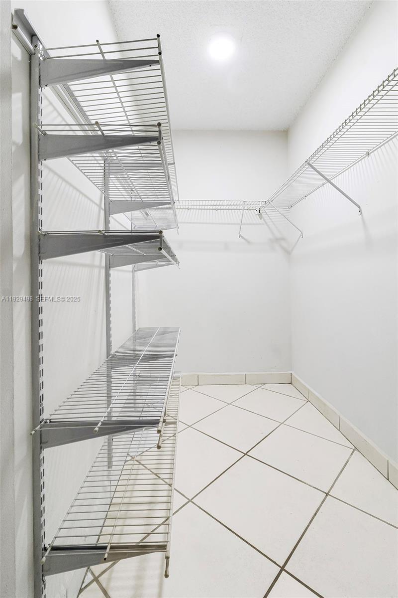 4705 SW 62nd Ave #104 Davie, FL 33314